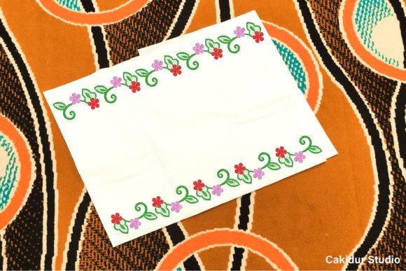 Red Pink Flowers Border: A Designer’s Review